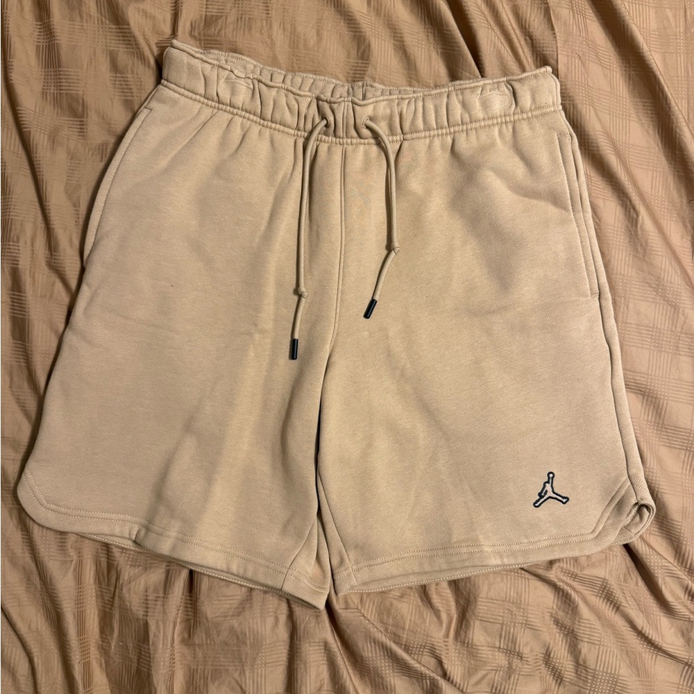Jordan Men’s Medium Tan Shorts